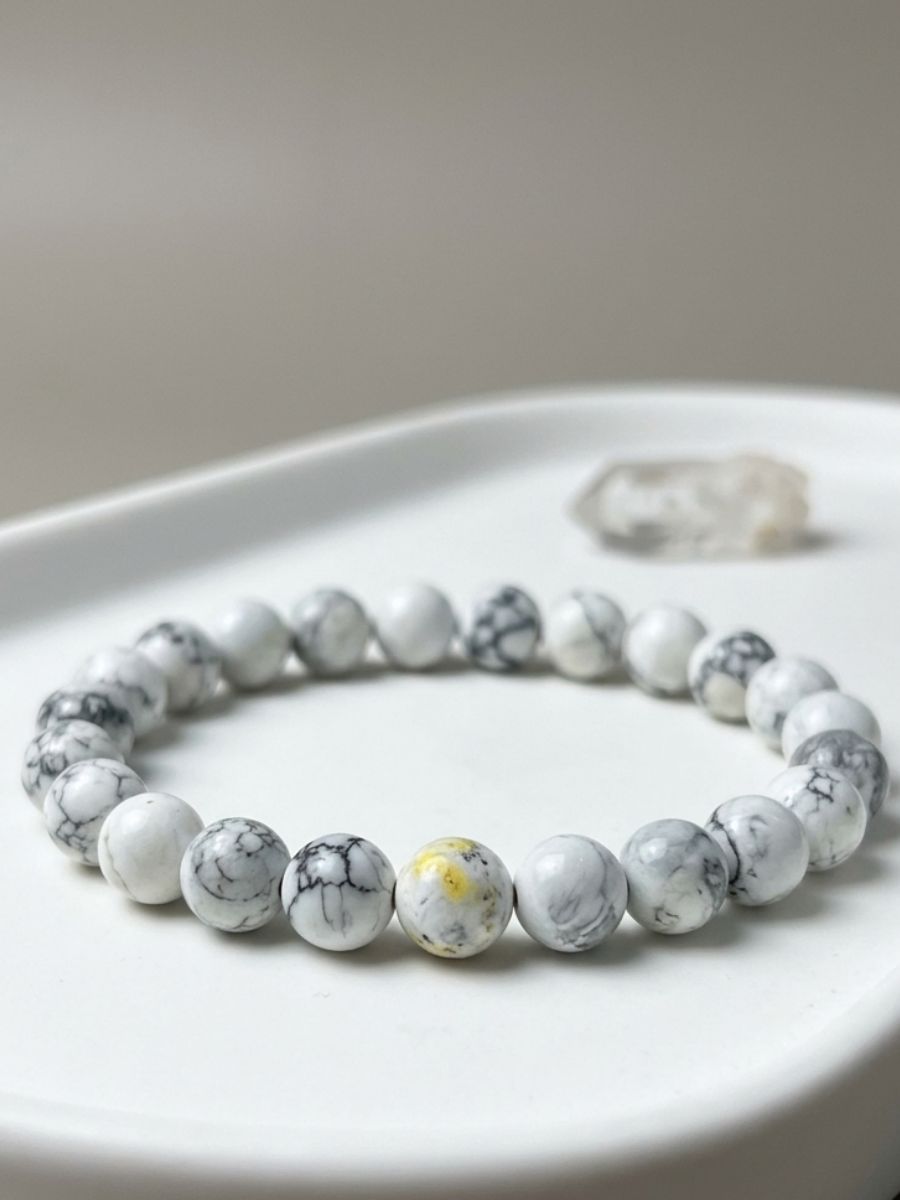 white-and-grey-stretchable-braclet-unisex White and Grey Marble Unisex Bracelet - Image 1